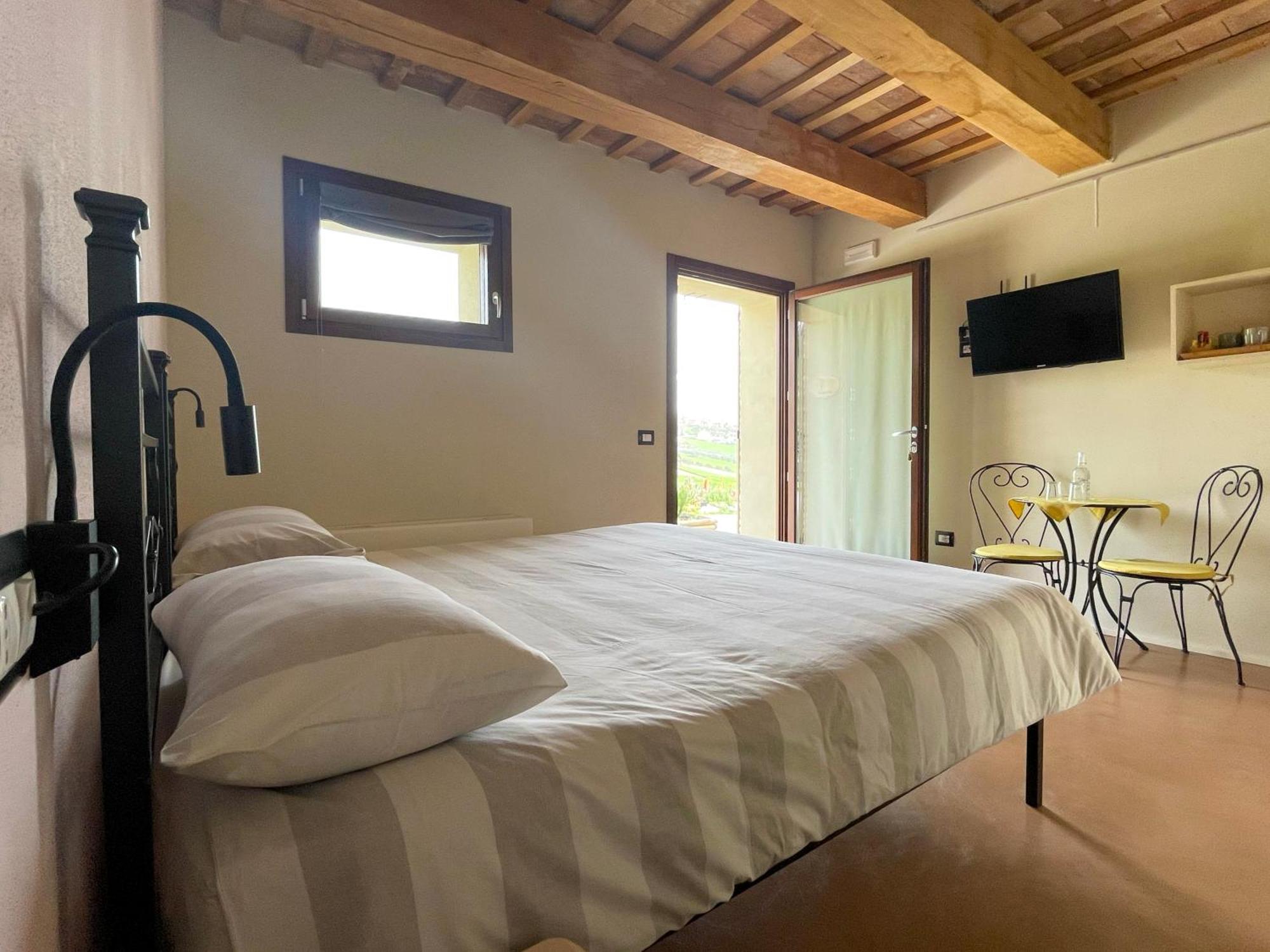 Casale Dei Cinque Colli Villa Ostra Luaran gambar
