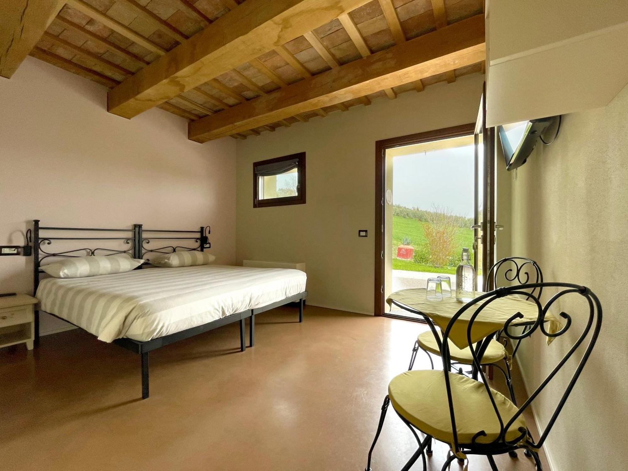Casale Dei Cinque Colli Villa Ostra Luaran gambar