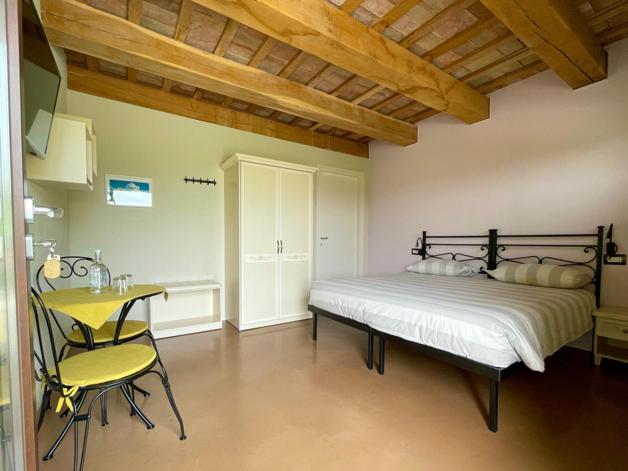 Casale Dei Cinque Colli Villa Ostra Luaran gambar